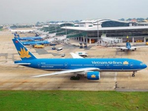 Trần giá vé máy bay giảm