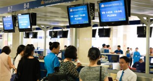 Các hãng hàng không và đại lý cho hay giá vé máy bay không bị ảnh hưởng nhiều bởi quyết định hạ trần giá vé nội địa 4% mà cơ quan quản lý vừa đưa ra..