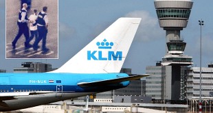 Anh James Gray bị bắt ngay sau khi máy bay vừa hạ cánh. Ảnh: Getty