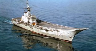 Tàu sân bay Chakri Naruebet của Thái Lan.