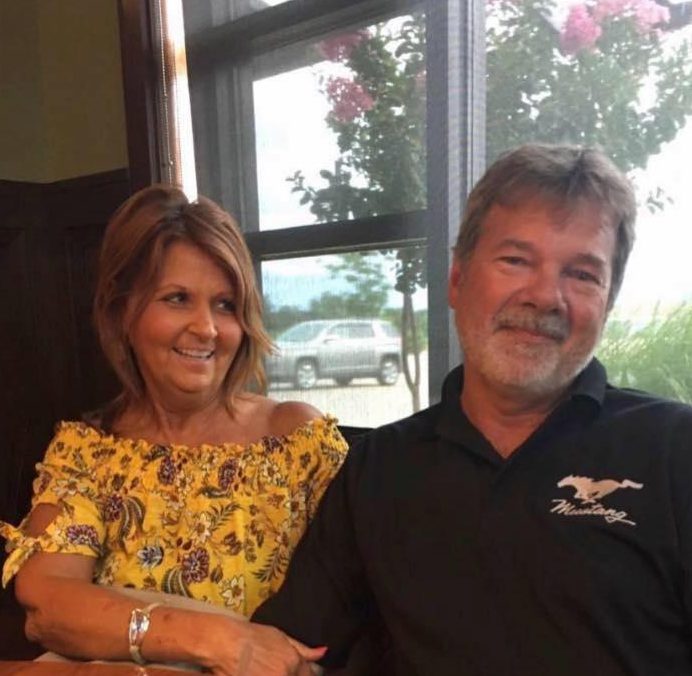 Lần cuối hai người hoạt động trên mạng xã hội là ngày 26.9, khi họ đăng một bức ảnh mặt trời mọc trên Instagram