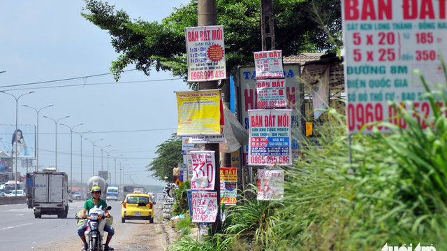 Rao bán đất trên quốc lộ 51, đoạn khu vực làm dự án sân bay Long Thành