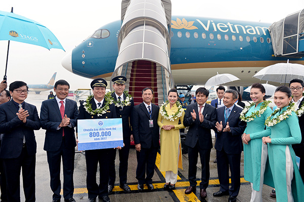 VATM điều hành chuyến bay thứ 800.000 trong năm 2017