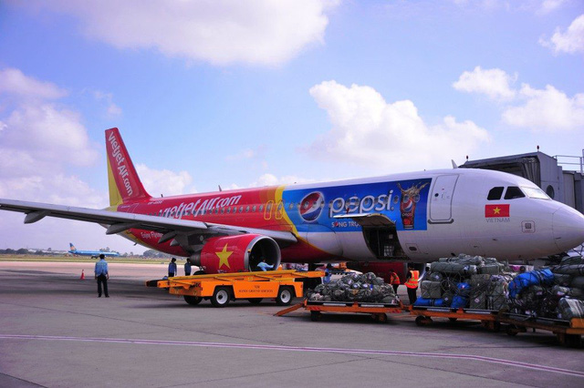 Hãng hàng không Vietjet vừa đề nghị xin nhập thuốc lá để bán tại cửa hàng miễn thuế