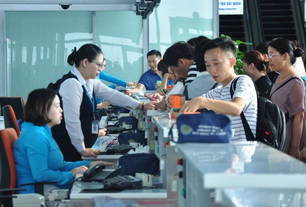 Bộ GTVT công bố cắt giảm hơn 74% điều kiện kinh doanh vận tải hàng không