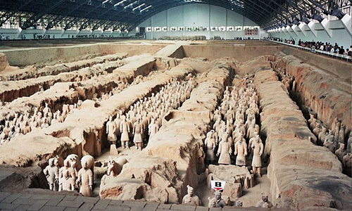 Lăng mộ của Tần Thủy Hoàng nằm ở chân núi Ly Sơn, thành phố Tây An, tỉnh Thiểm Tây, Trung Quốc.