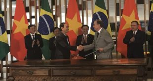 Phó Thủ tướng Chính phủ Vương Đình Huệ chứng kiến lễ ký Hiệp định Vận chuyển hàng không giữa Chính phủ nước CHXHCN Việt Nam và Chính phủ Liên bang Brazil