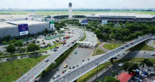 Cầu vượt thép tại nút giao Trường Sơn-đường Tân Sơn Nhất - Bình Lợi - Vành đai ngoài được xây để giảm ùn tắc cho sân bay Tân Sơn Nhất