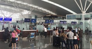 Nam hành khách đã bị cấm bay 12 tháng vì có hành vi đập phá tại sân bay Nội Bài