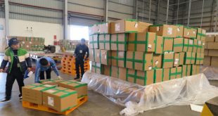 Lực lượng an ninh hàng không soi chiếu, phát hiện nhiều công cụ hỗ không có giấy phép sử dụng giấu trong hàng hoá gửi đi máy bay