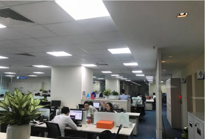 Không khí làm việc bên trong của cán bộ, nhân viên Bamboo Airways