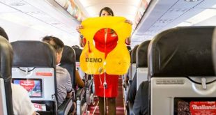 Áo phao là một trong số những vật dụng thường bị lấy cắp khỏi máy bay.