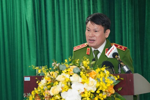Trung tướng Nguyễn Văn Viện, Cục trưởng Cục C04 thông tin tại họp báo